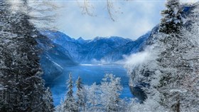 Blue_Snowy_Mountain_Lake