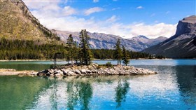 Lake Minnewanka